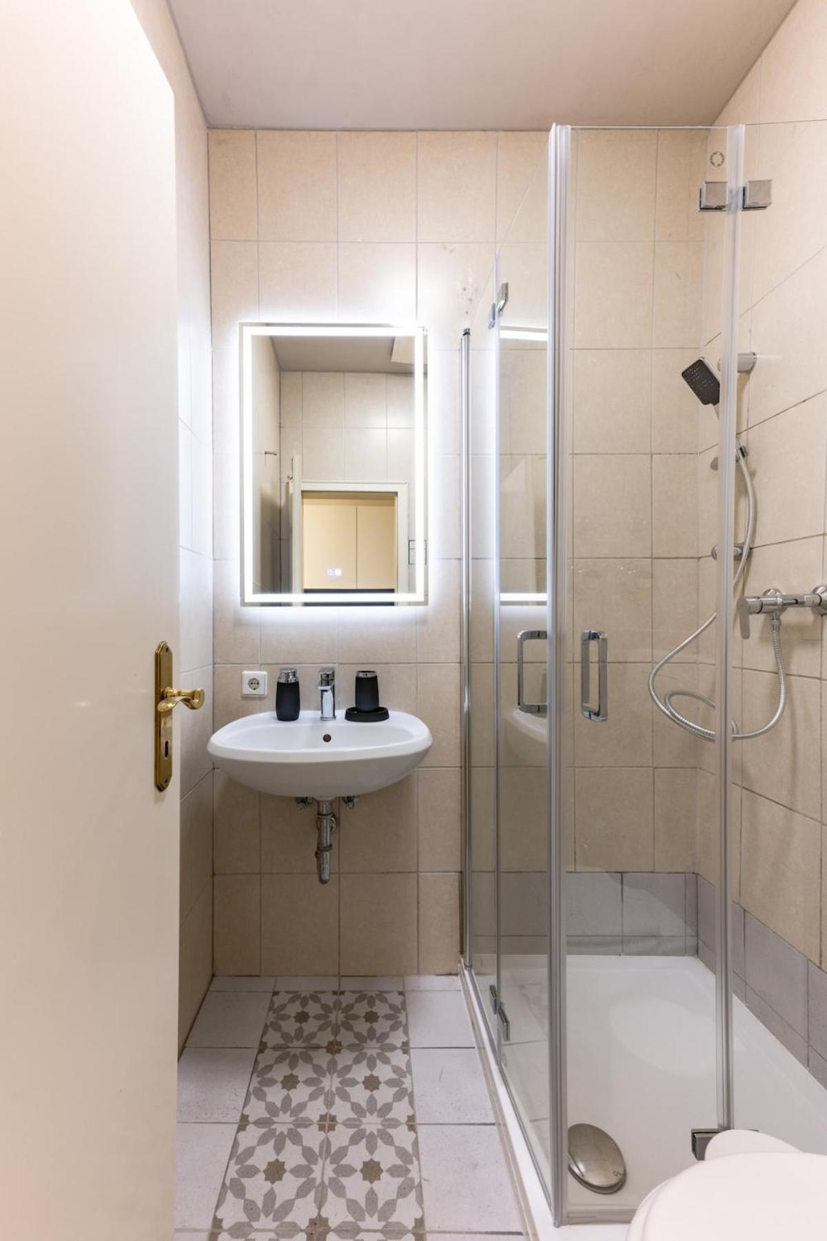 Apartment Ground-floor In Pberg Berlin