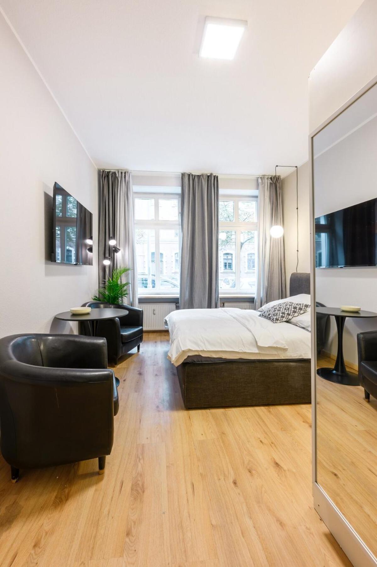 Ground-floor In Pberg * Berlin